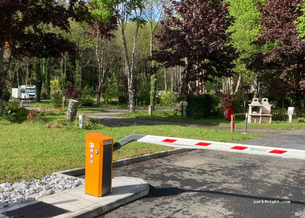 Aire de camping car La Salvetat sur Agout