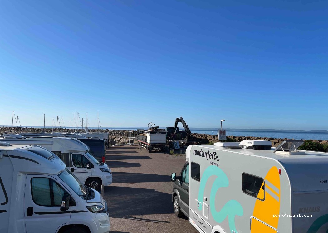 Ställplats för Husbil Grötvik Hamn