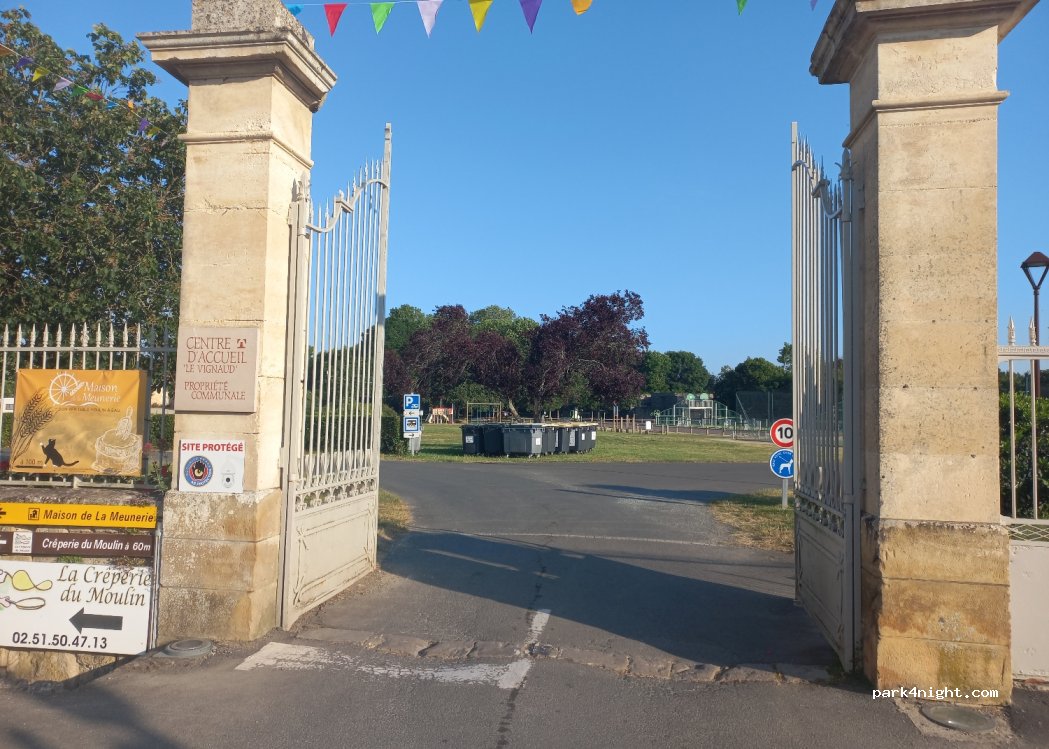 Aire de services camping car du Vignaud