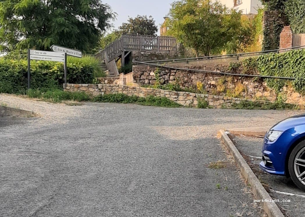 Aire de camping-car LE POIRE SUR VIE