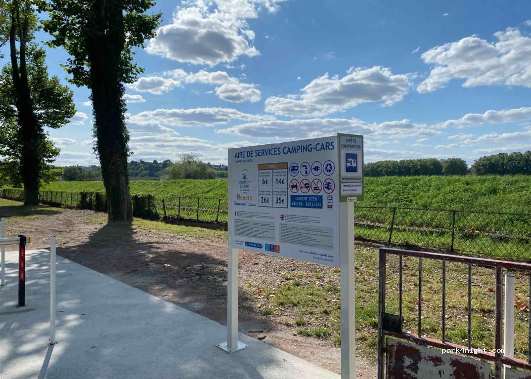 Aire camping-cars de Nevers - Terracamps