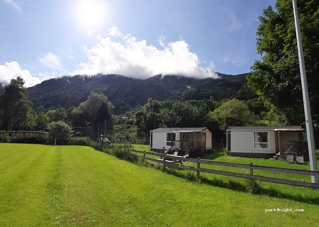 Wohnmobil- und Wohnwagenstellplatz 9751 Sachsenburg