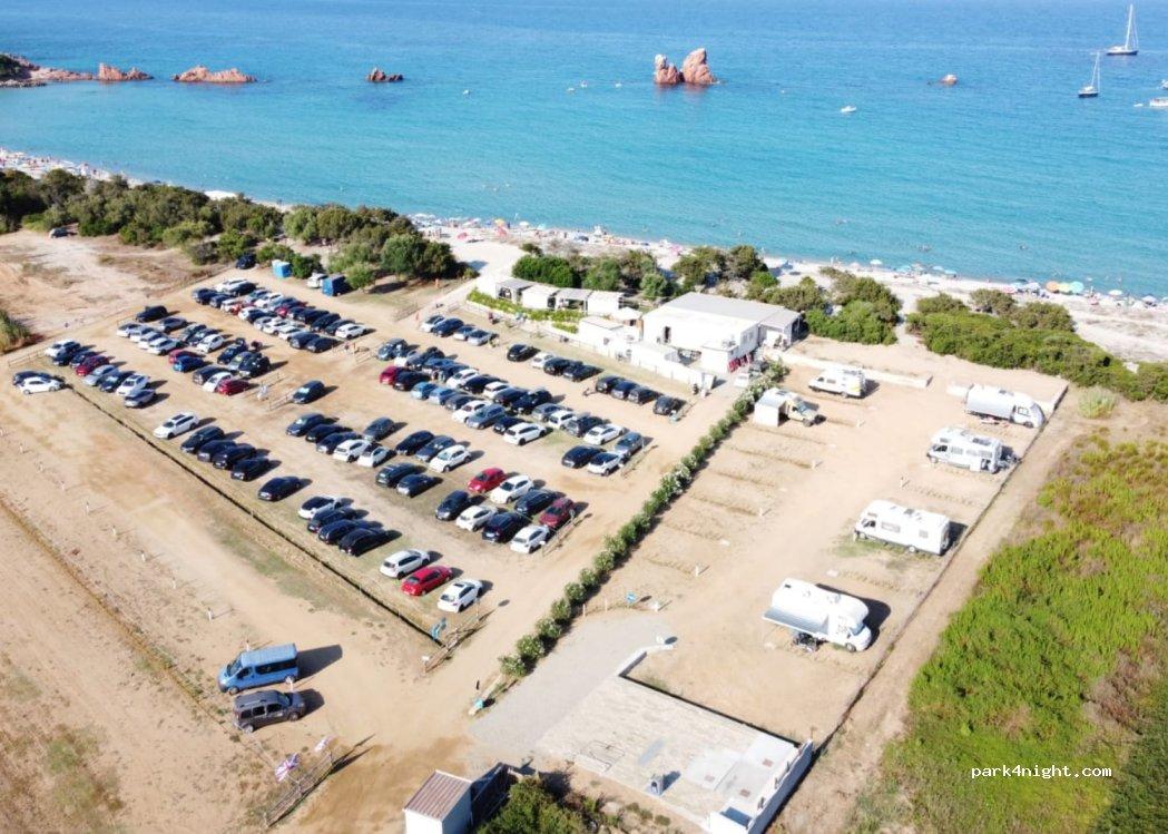 Area sosta camper attrezzata " I FARAGLIONI"