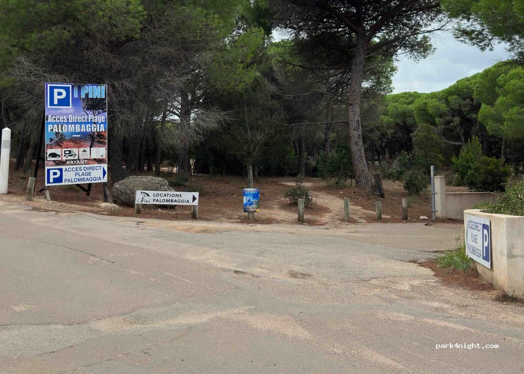 PALOMBAGGIA Parcheggio Auto-Campeggio "I Pini"