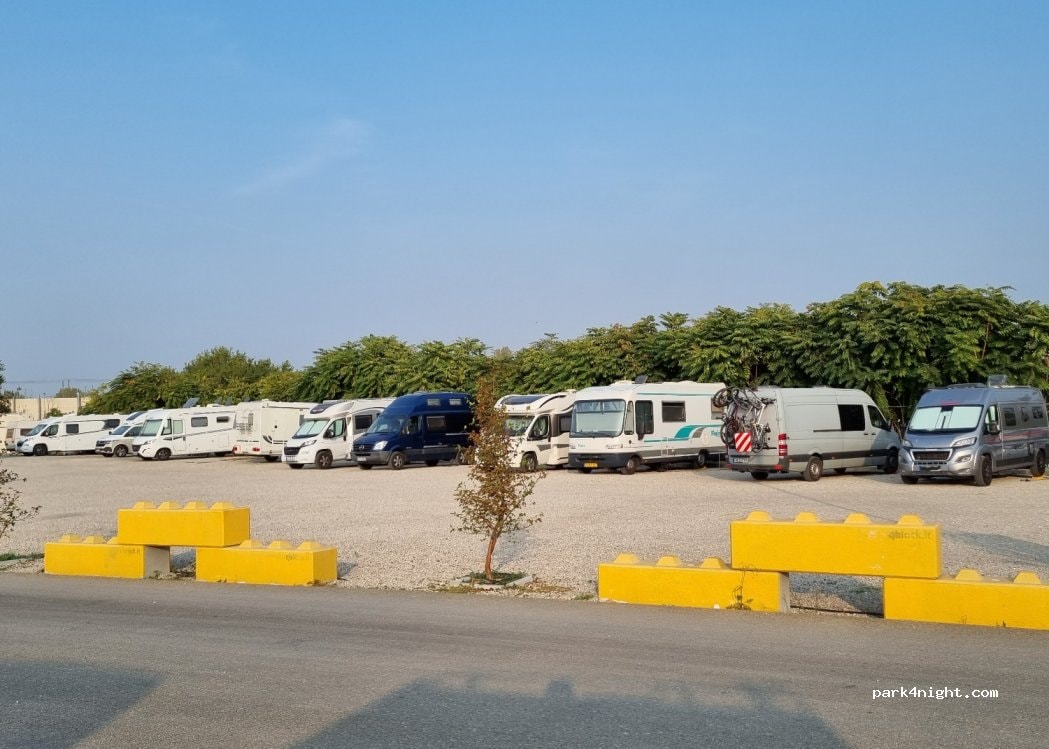 Area Sosta Camper - Castel D'aiano