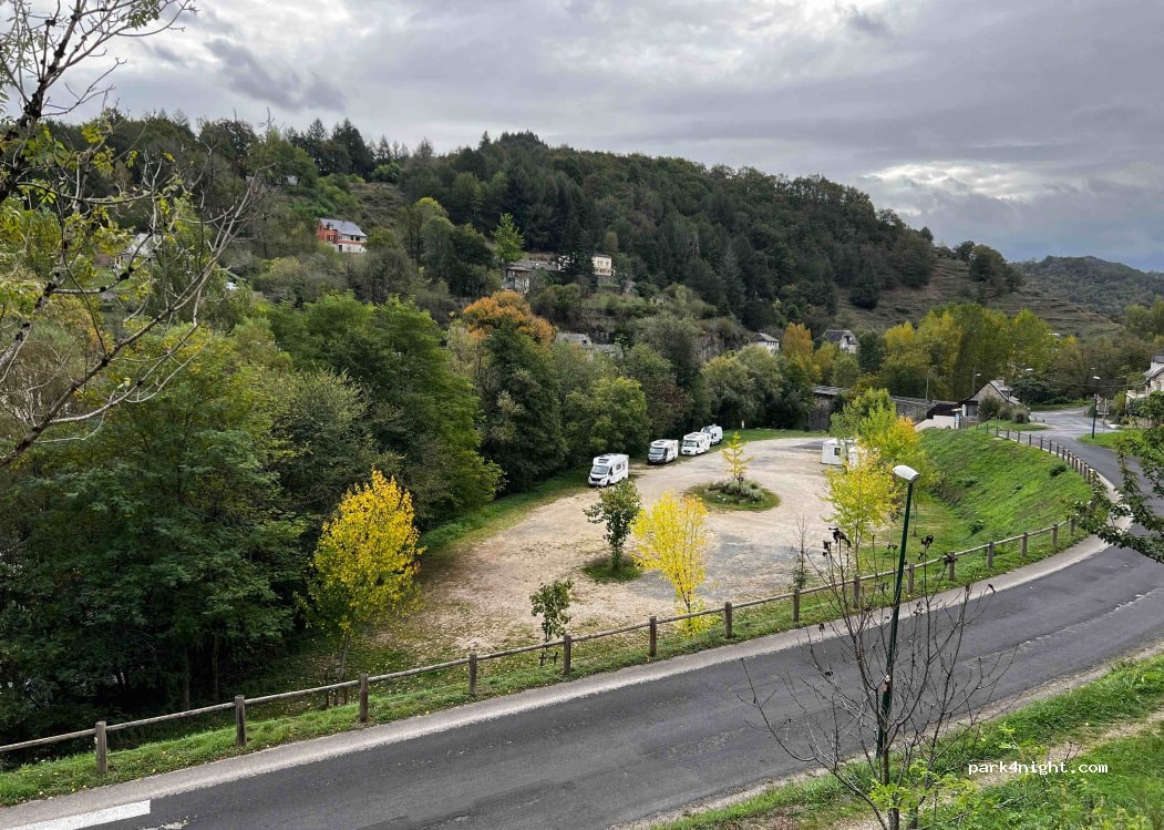 Camping-car Entraygues-sur-truyere