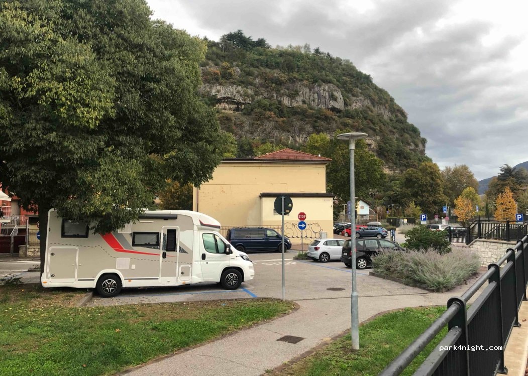 Camper Parking Area - Parking Trentino - Trento
