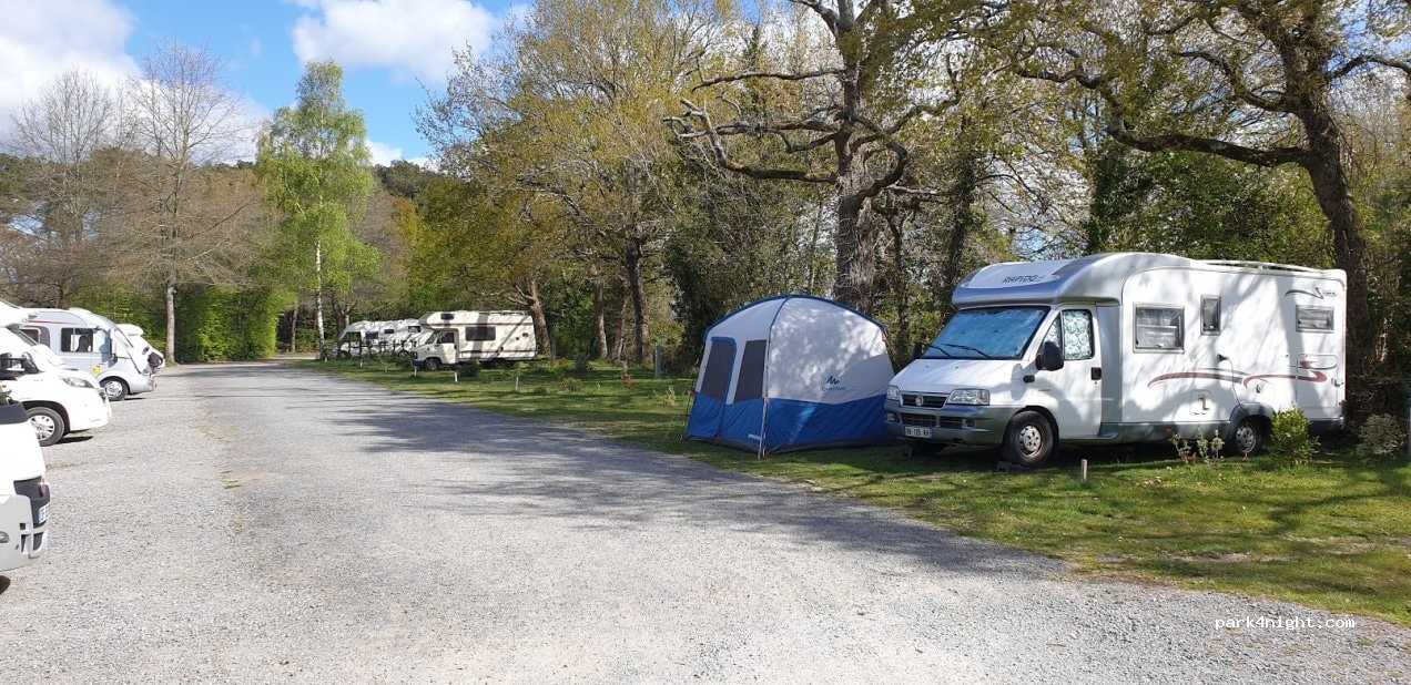 Etape Camping-Cars _ Aire de Lann Floren
