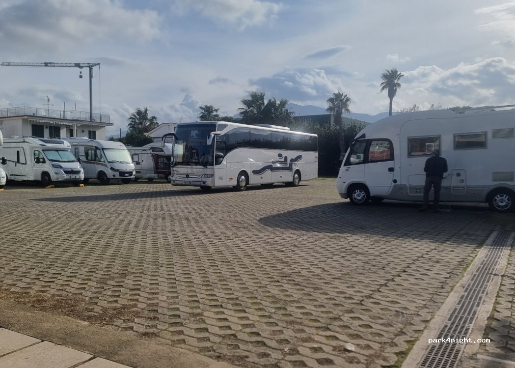 Area Sosta Camper C/S