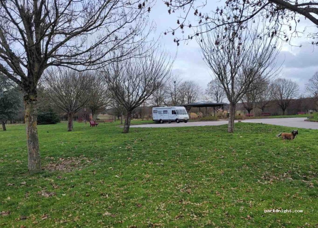 Aire de Camping-Car Bulgneville