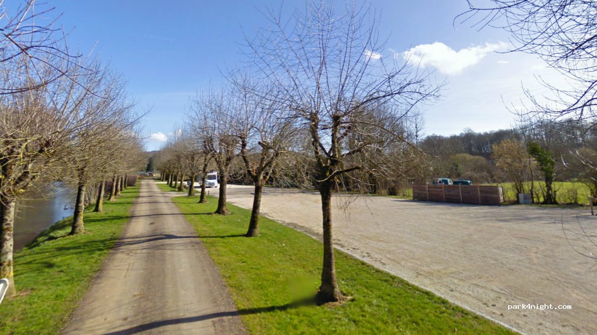 aire de services et stationnement camping cars 55000 Haironville