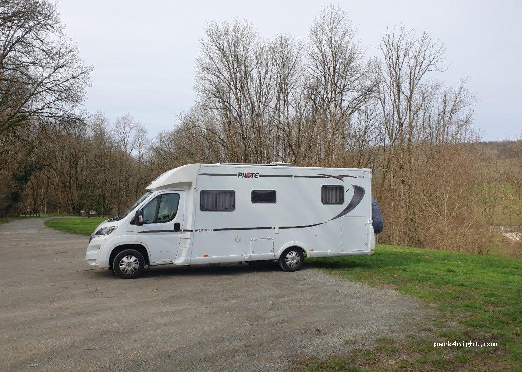 Terrain de Camping-cars de Saint-Jean-de-Côle