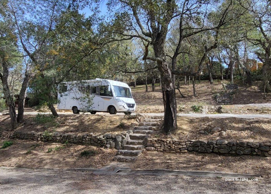 Aire camping-car l'orée du bois
