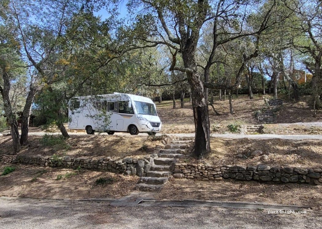 Aire camping-car l'orée du bois