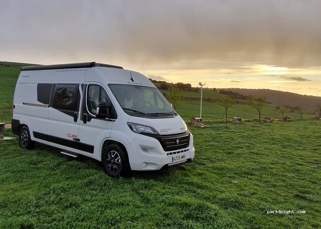 Área autocaravanas Valdelagua