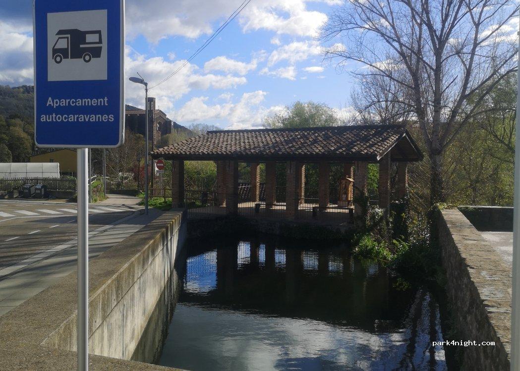 Área autocaravanas Sant Joan les Fonts