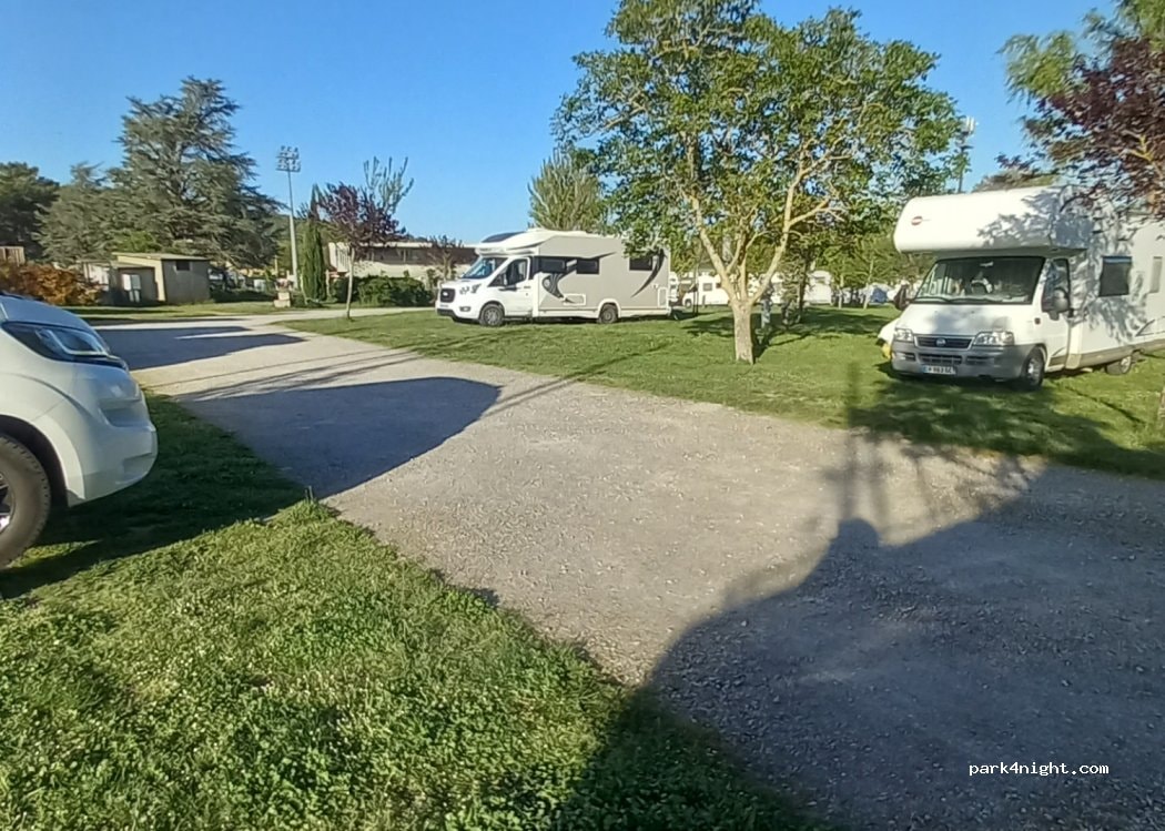 Area Camper Revel
