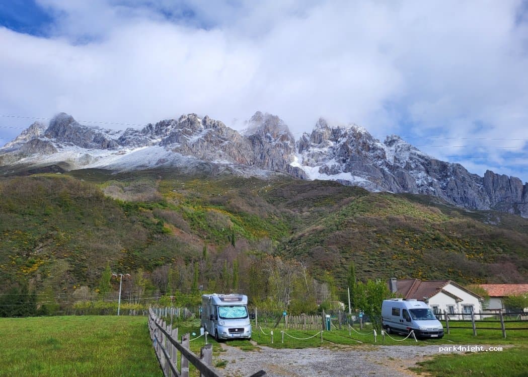 Área autocaravanas Posada de Valdeón