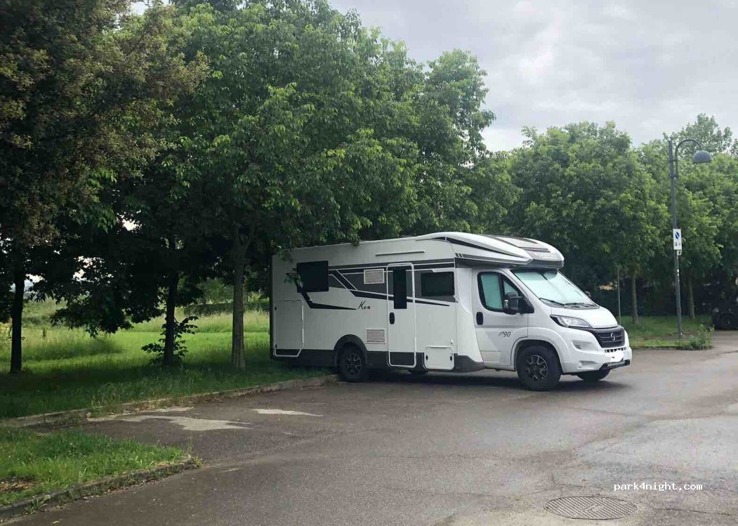 Area Sosta Camper - Faenza
