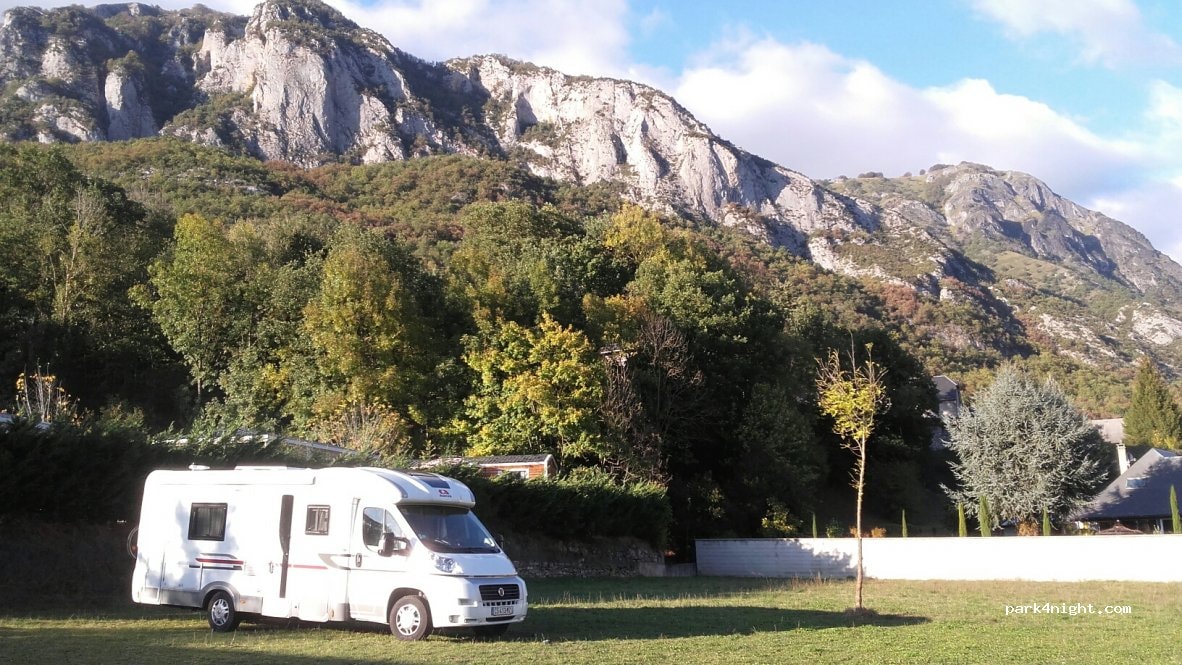 Camping La Tour - Hautes Pyrénées