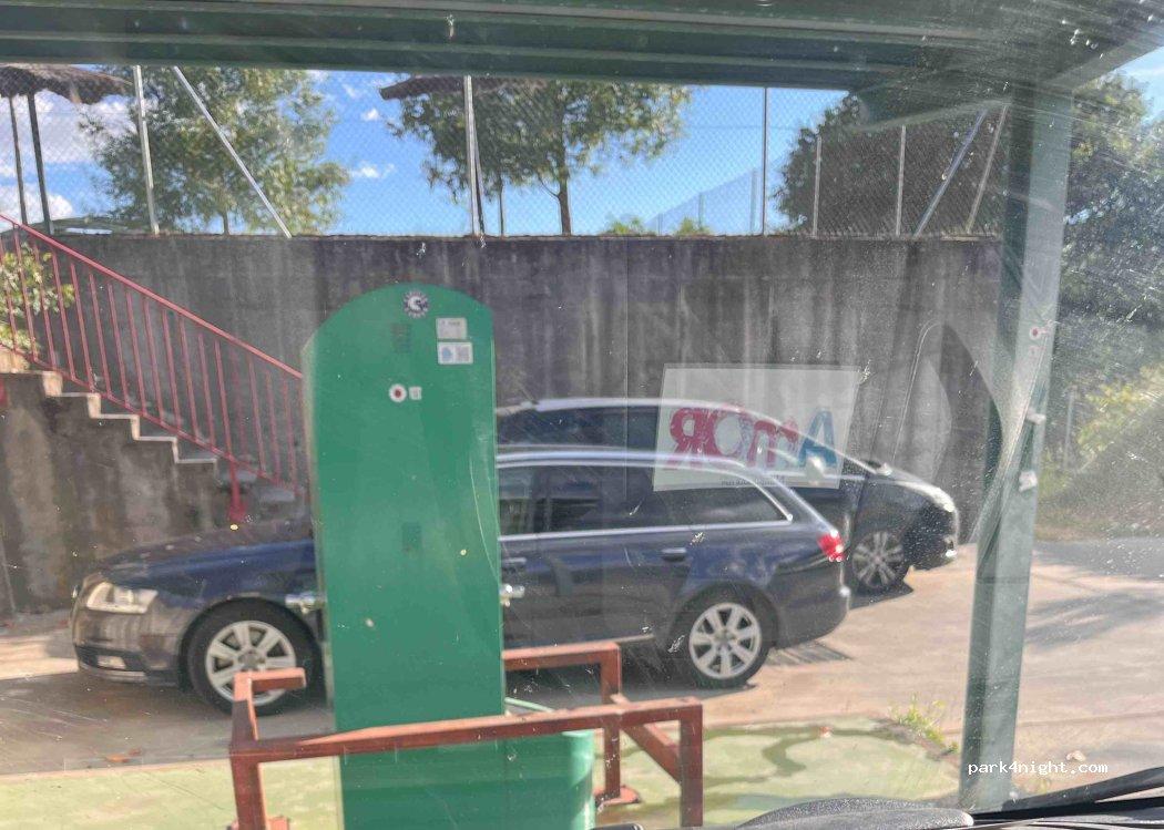 Área autocaravanas Baños de Montemayor