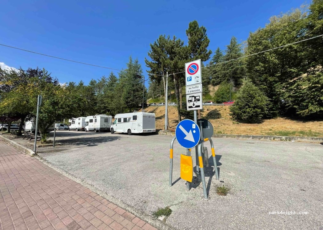 Area Sosta Camper. 67100 L'Aquila AQ 2