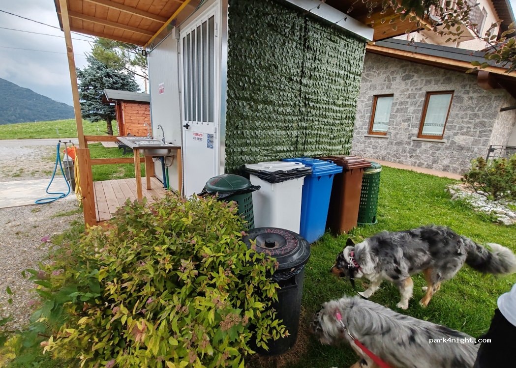 Area sosta Camper MIRAMONTI