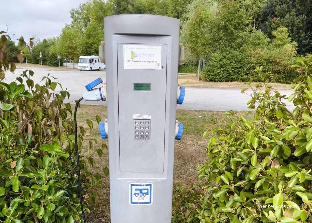 Aire de camping-car MAREUIL SUR LAY