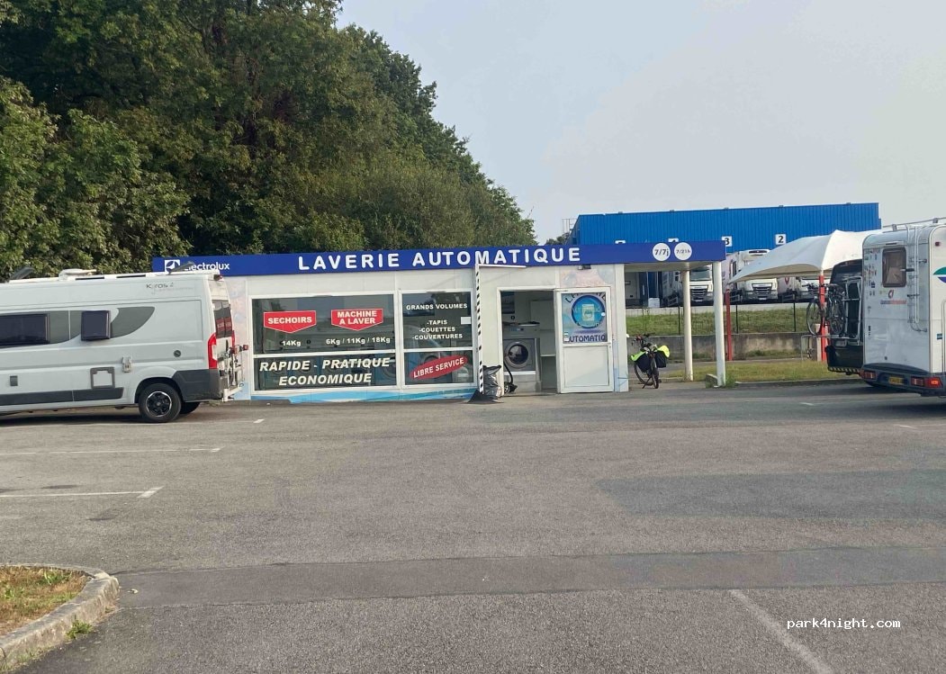 Aire de camping-car Crac'h - Kerdreven