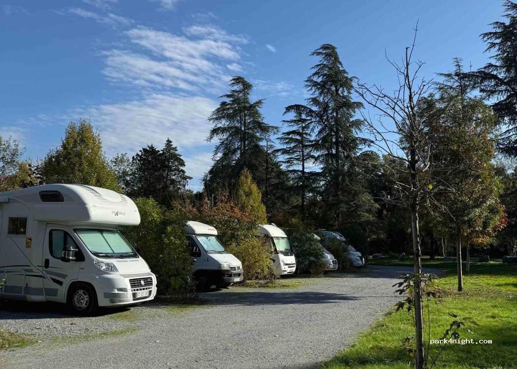 Aire de camping cars, near Labruguière