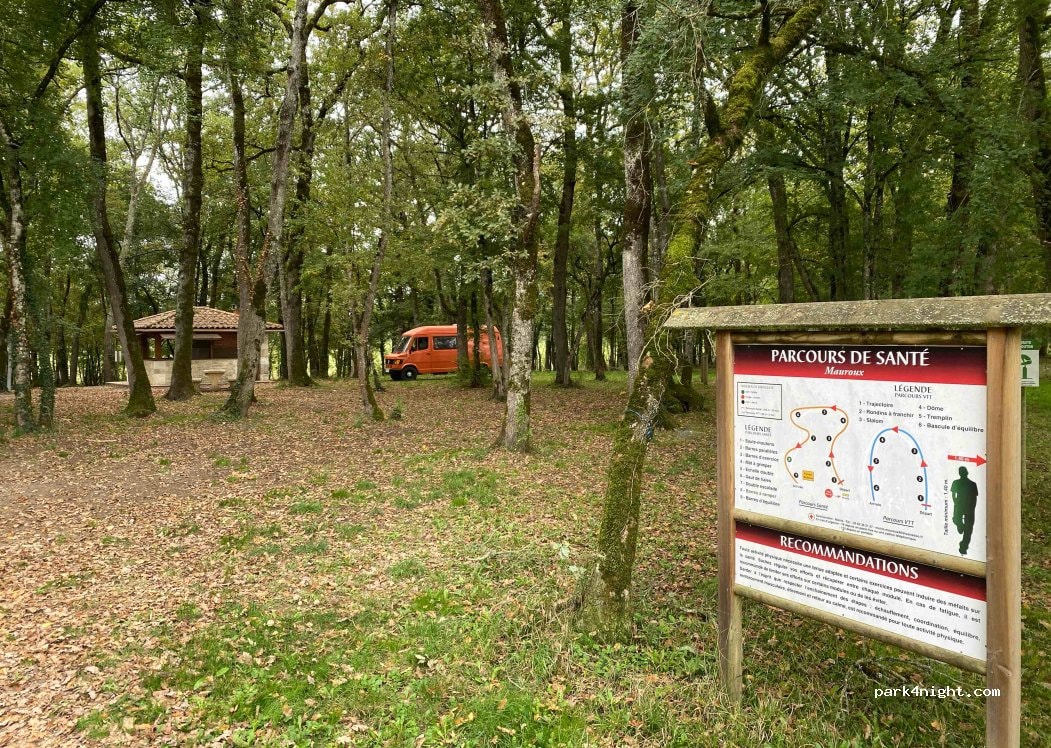 AREA CAMPER MAUROUX