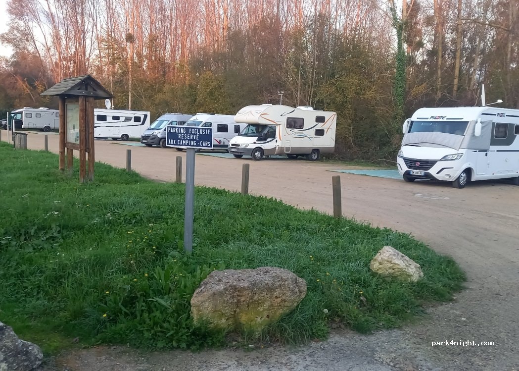 Aire de campingcar SAINT GEORGES SUR CHER