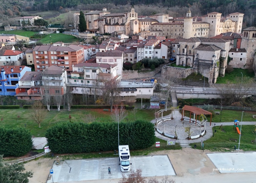 Area autocaravanas Oña