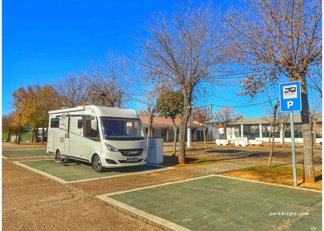 Área autocaravanas Navas de la Concepción