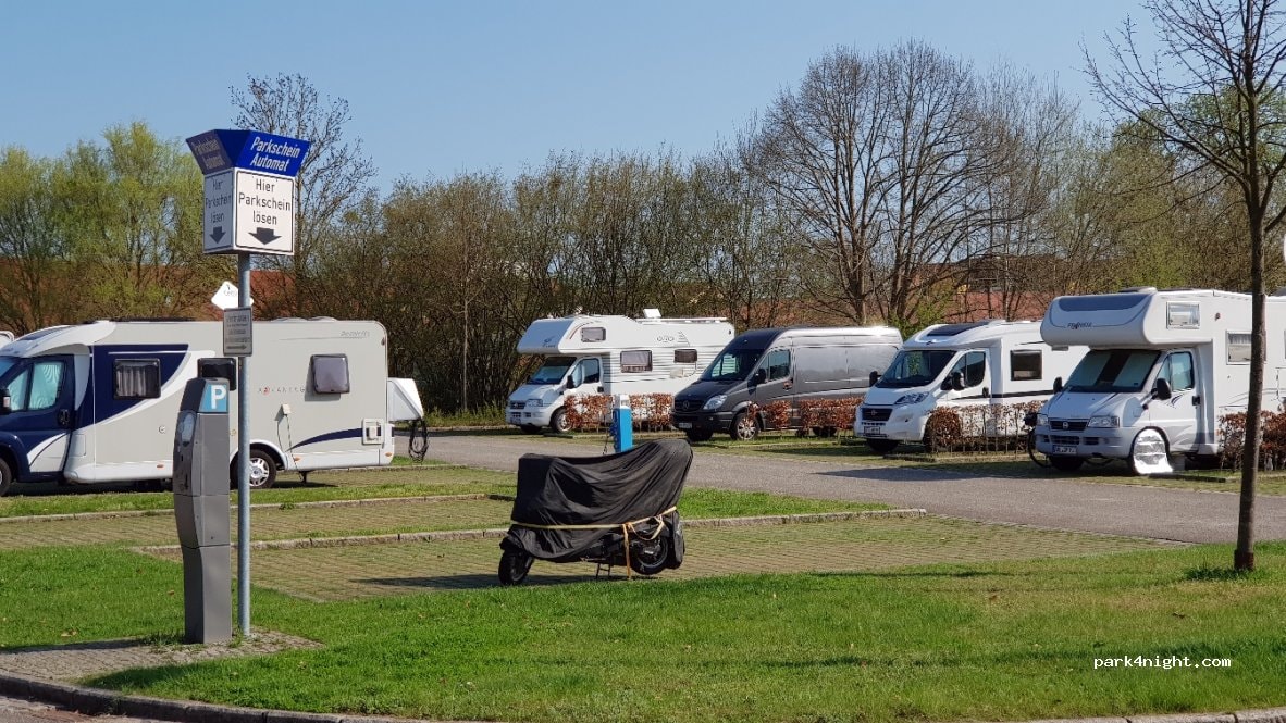 Wohnmobilstellplatz am Stadthafen