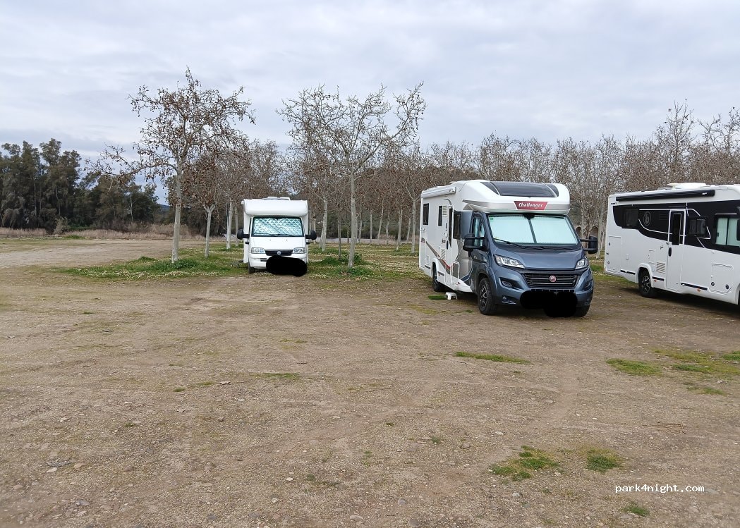 Área autocaravanas Medellín