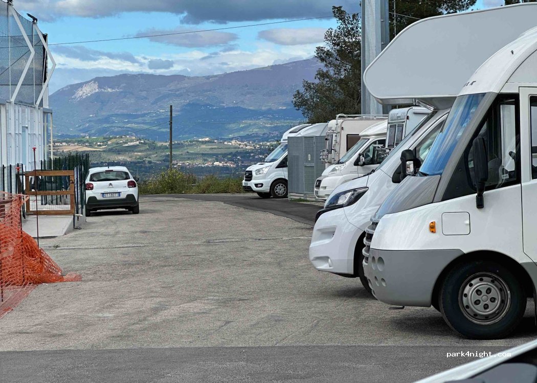 Area Sosta Camper 66100 Chieti CH