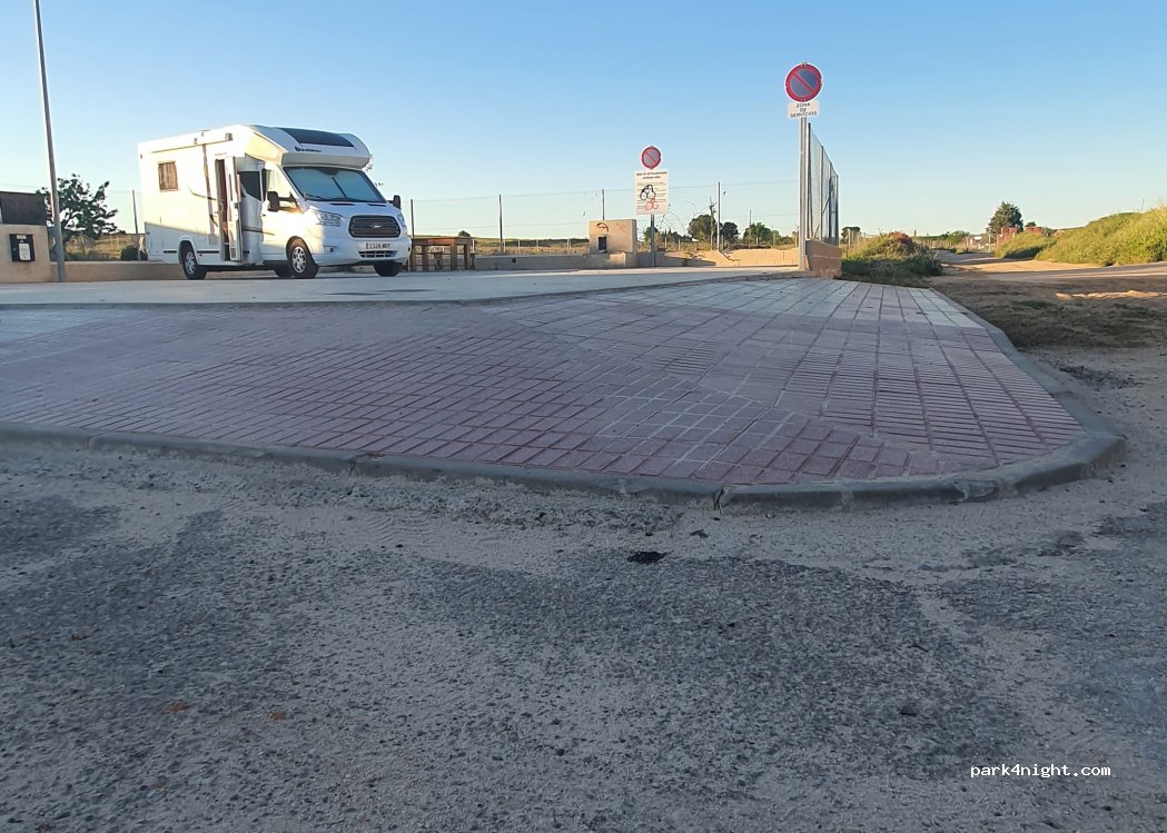 Área autocaravanas Camuñas