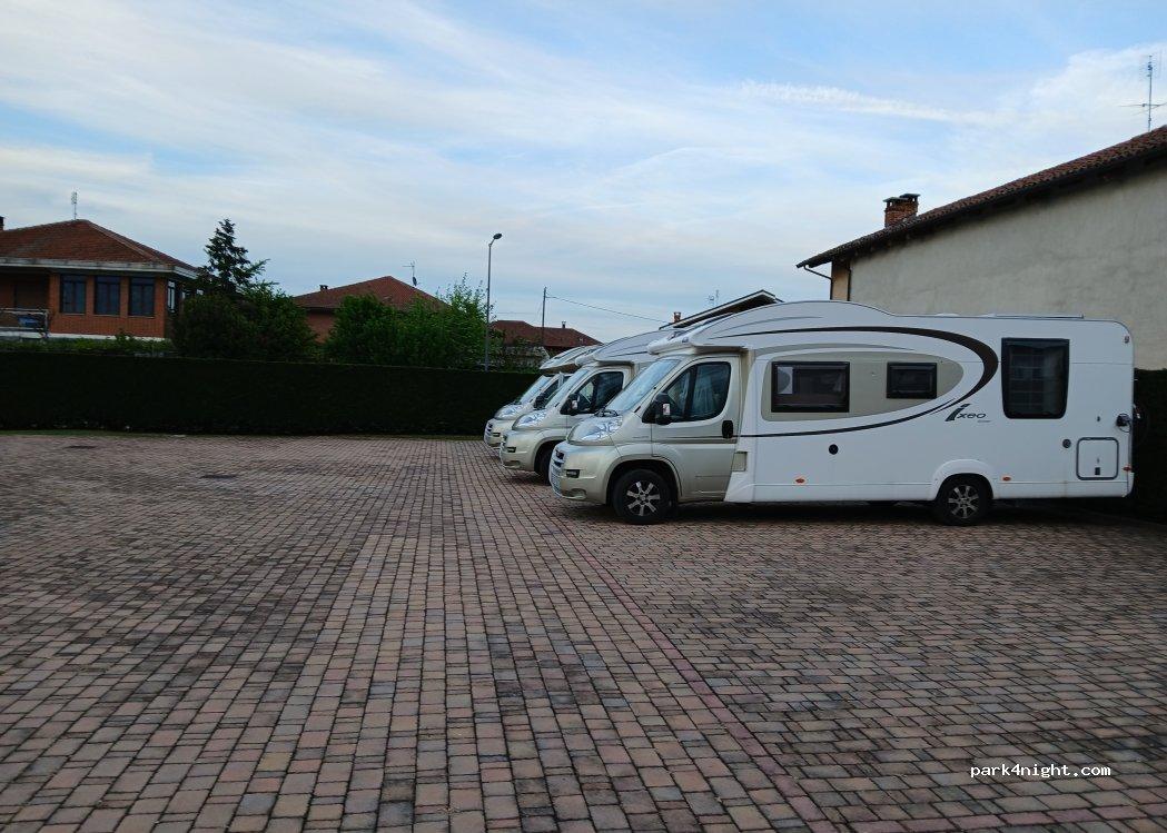 Camper Stop Area 14017 Valfenera AT