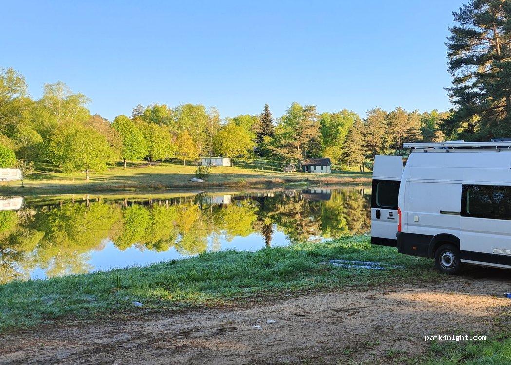 Aire de camping-car SERVIERES LE CHATEAU