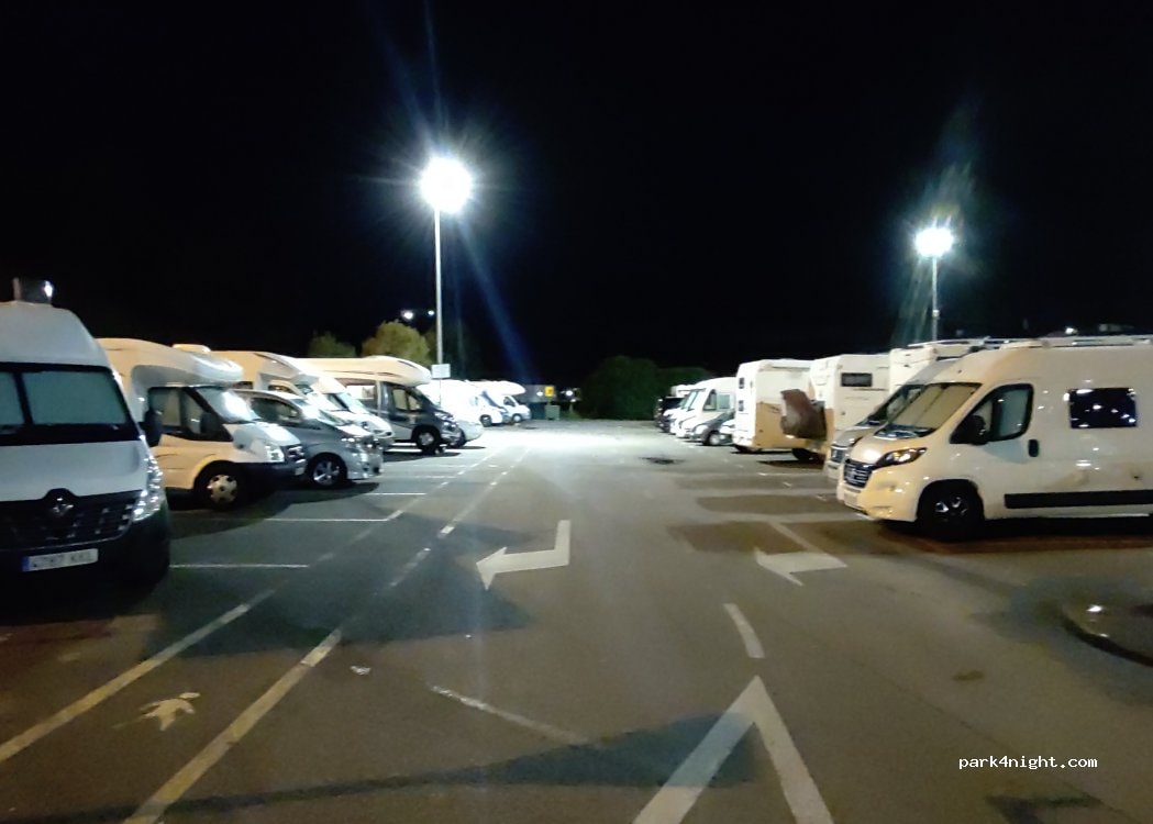 Área autocaravanas Cangas de Onis