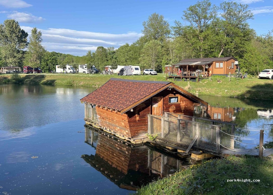 aire de stationnement camping cars 68520 Burnhaupt-le-Haut