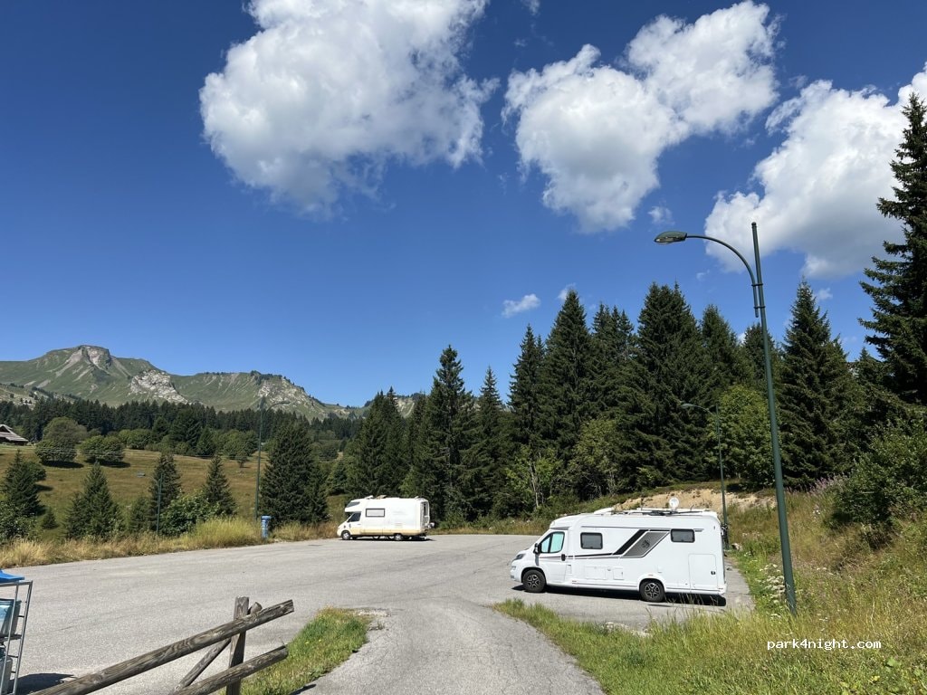 Aire de camping car Taninges