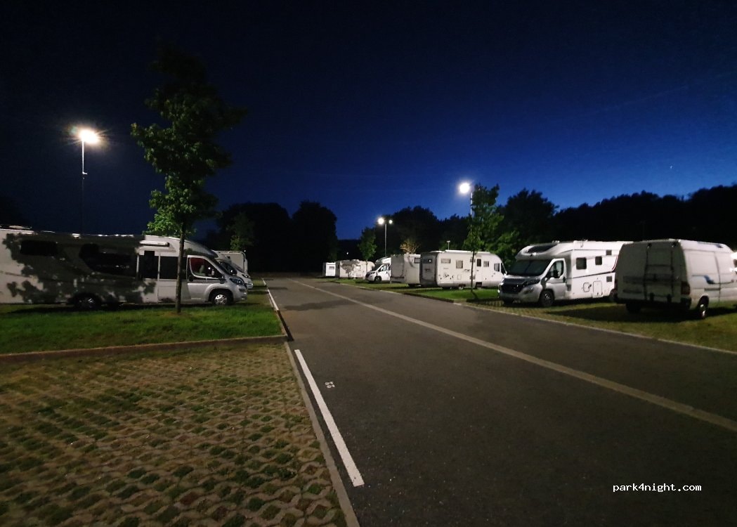 Área autocaravanas Baralla