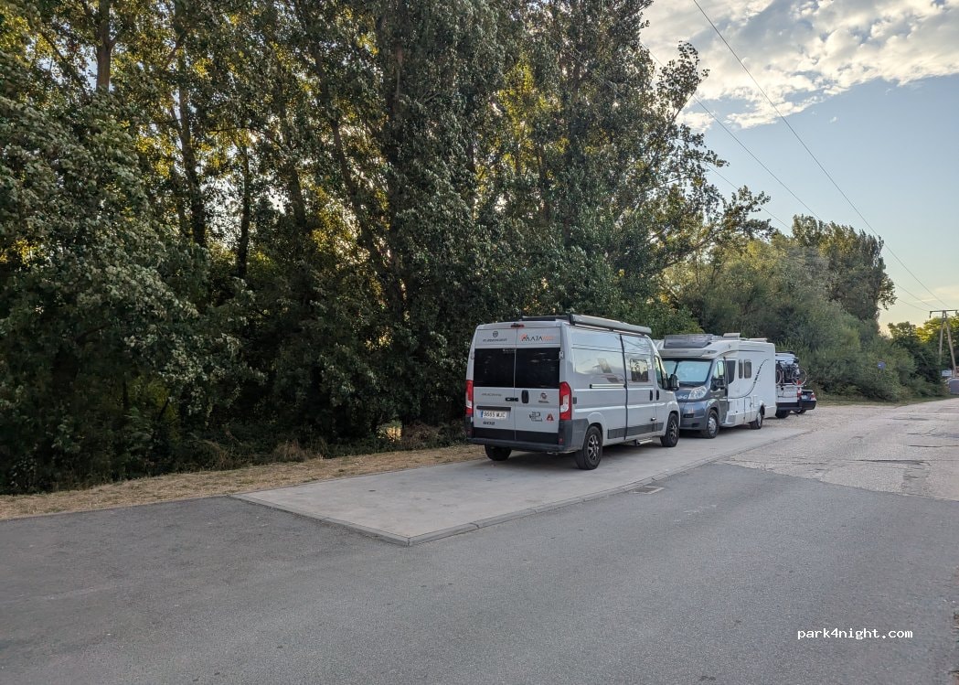 Area Servicio AutoCaravanas E.Leclerc Miranda