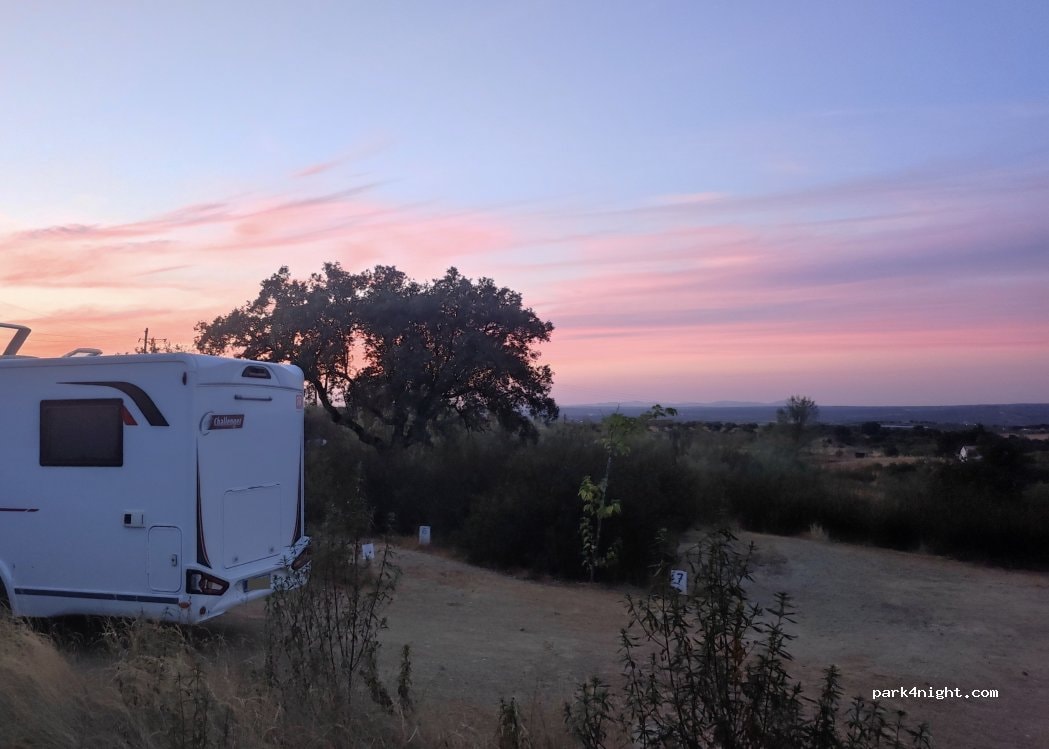 Area de AUTOCARAVANAS La Tierra Verde