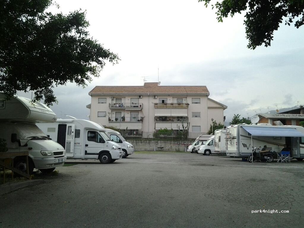 Area Sosta Camper - Aurora - Giardini Naxos