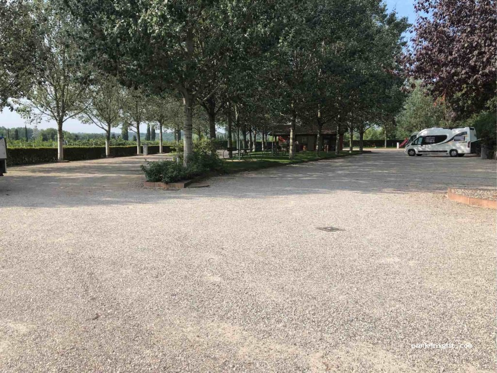 Camper Parking Area - Parking Visconti
