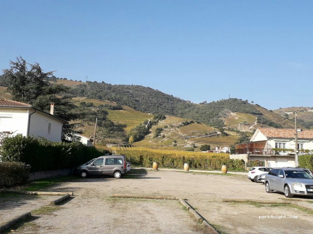 Aire De Campingcsr Cornas