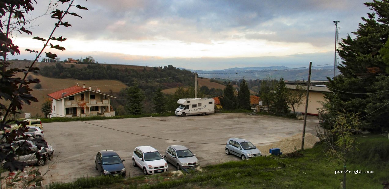 Area sosta camper Notaresco